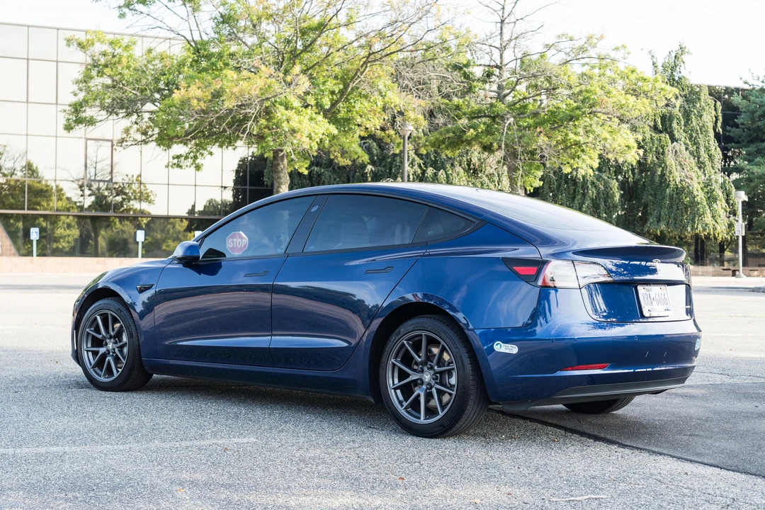 2021 Tesla Model 3 - Image 9 of 31