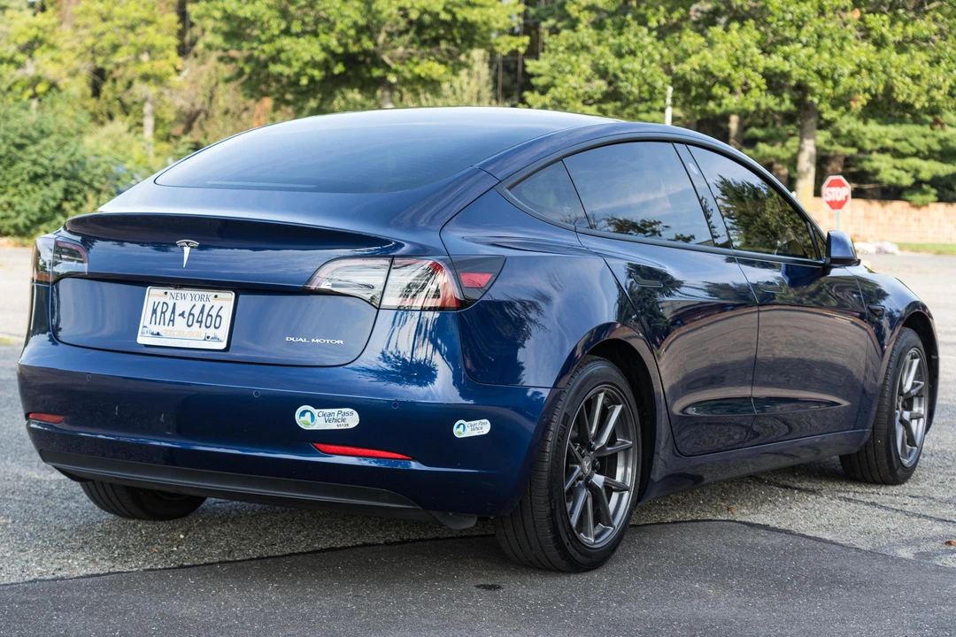 2021 Tesla Model 3 - Image 4 of 31