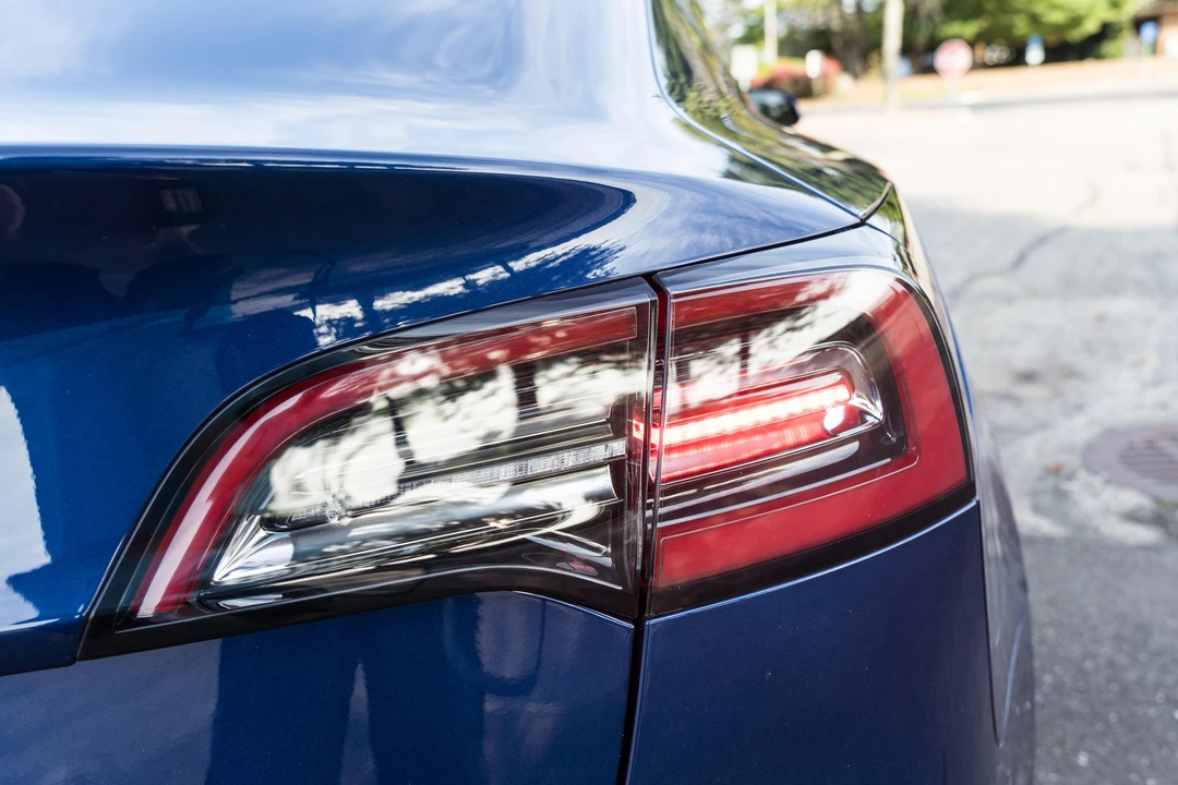 2021 Tesla Model 3 - Image 27 of 31