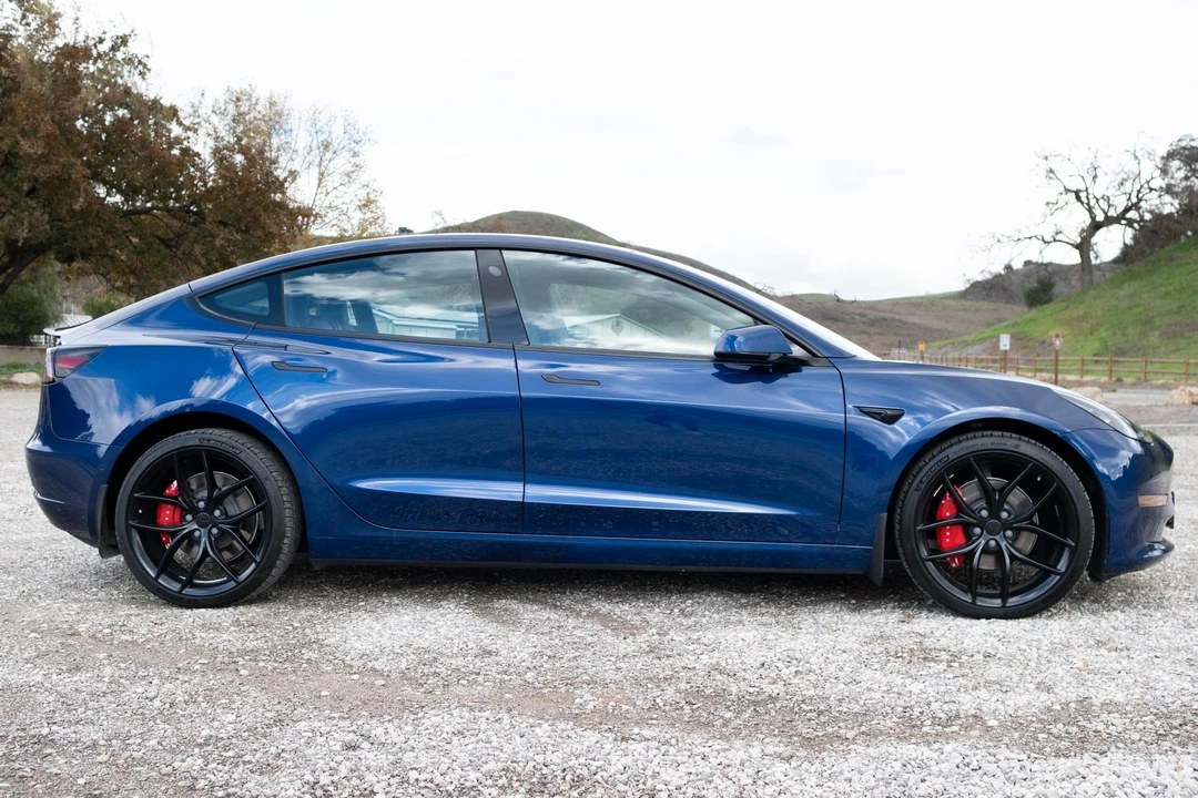 2021 Tesla Model 3 - Image 3 of 31