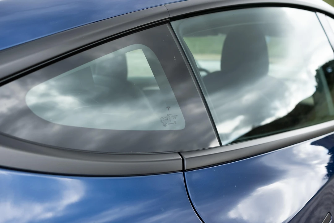 2021 Tesla Model 3 - Image 28 of 31