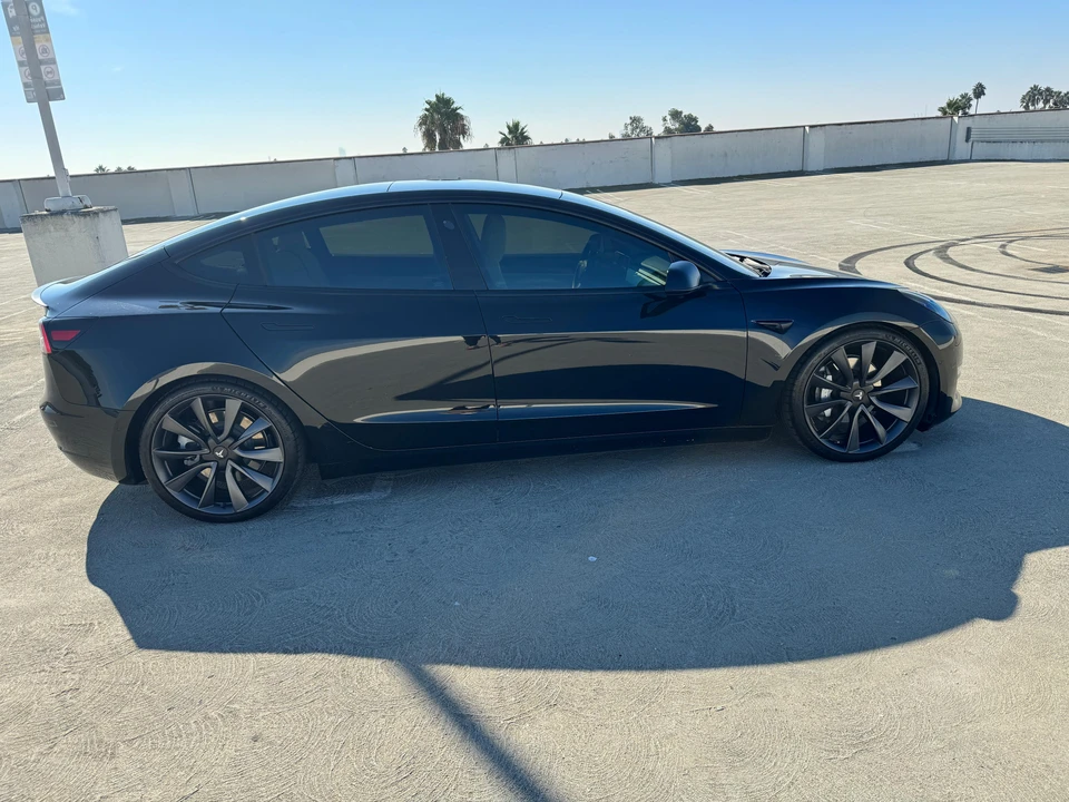 2021 Tesla Model 3 - Image 21 of 31