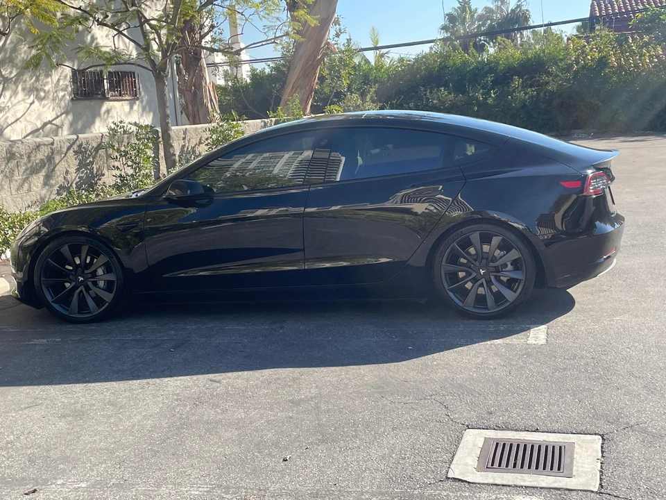 2021 Tesla Model 3 - Image 11 of 31