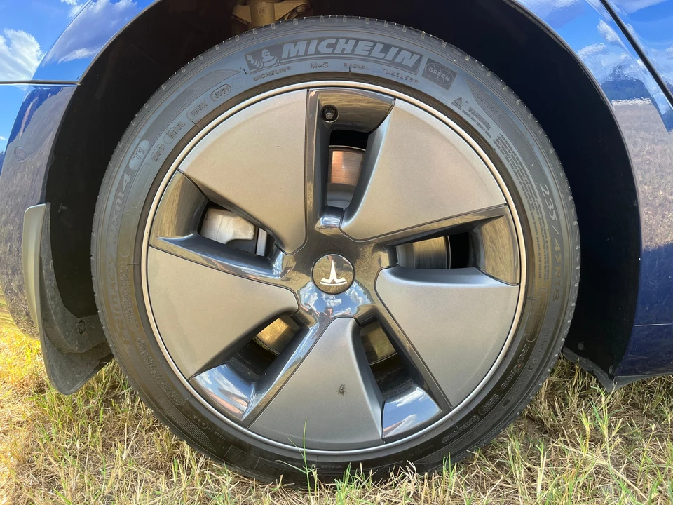 2021 Tesla Model 3 - Image 29 of 31