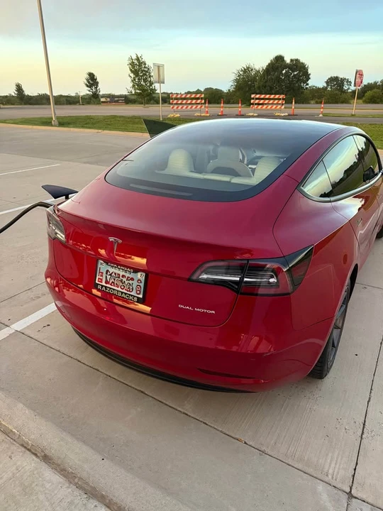 2021 Tesla Model 3 - Image 7 of 19