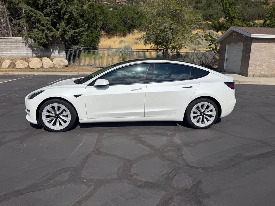 2021 Tesla Model 3 - Image 15 of 17