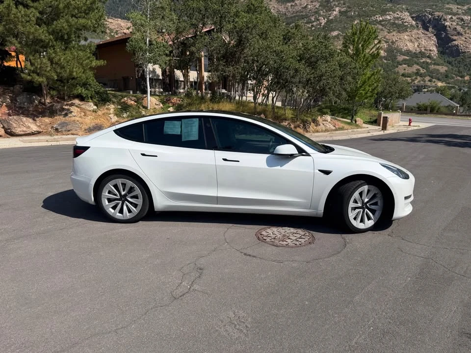 2021 Tesla Model 3 - Image 3 of 17