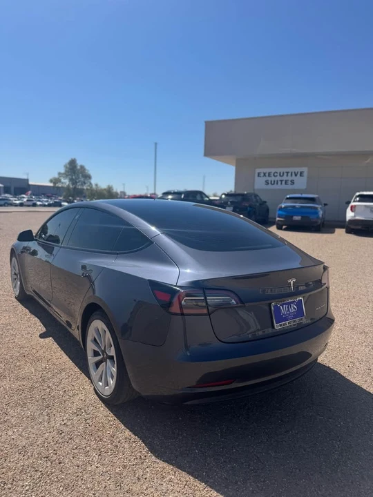 2021 Tesla Model 3 - Image 2 of 11