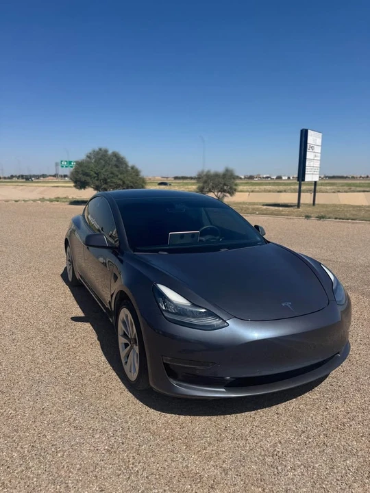 2021 Tesla Model 3 - Image 3 of 11