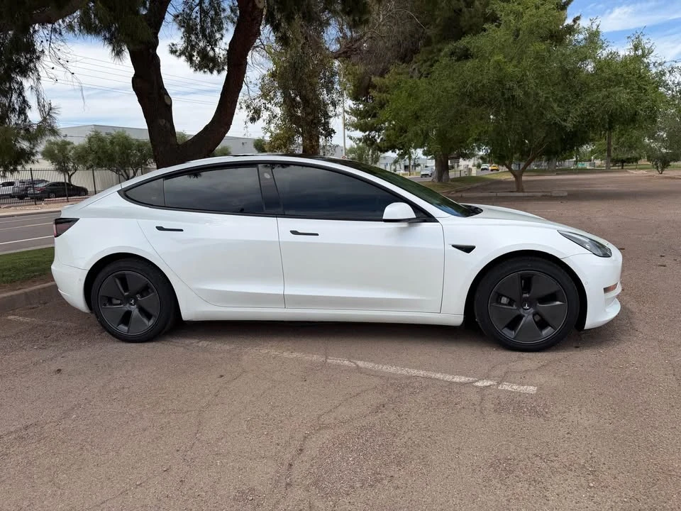 2021 Tesla Model 3 - Image 4 of 5
