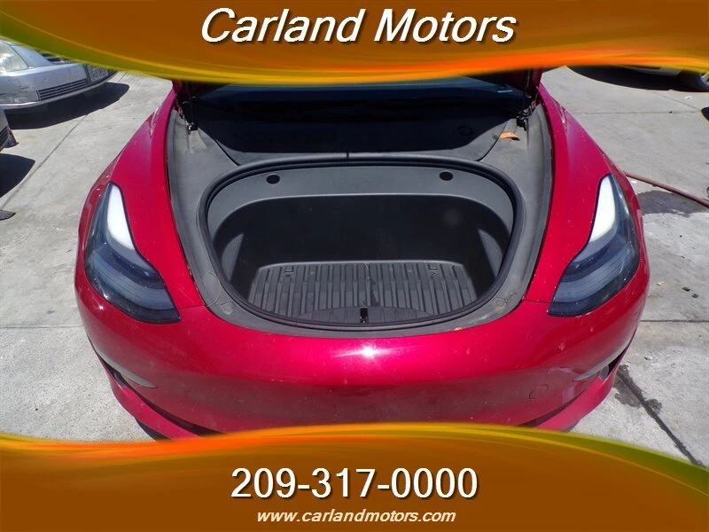 2021 Tesla Model 3 Performance - Image 15 of 18