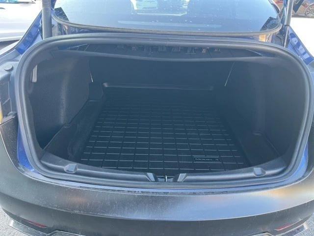 2021 Tesla Model 3 Performance - Image 18 of 21