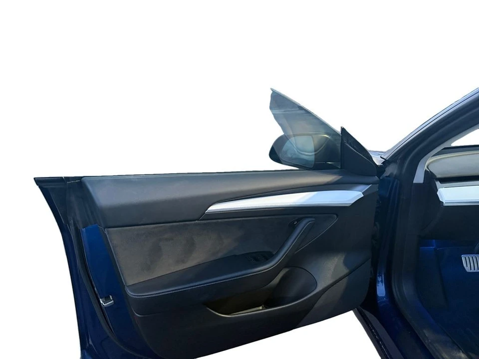 2021 Tesla Model 3 Performance - Image 11 of 21