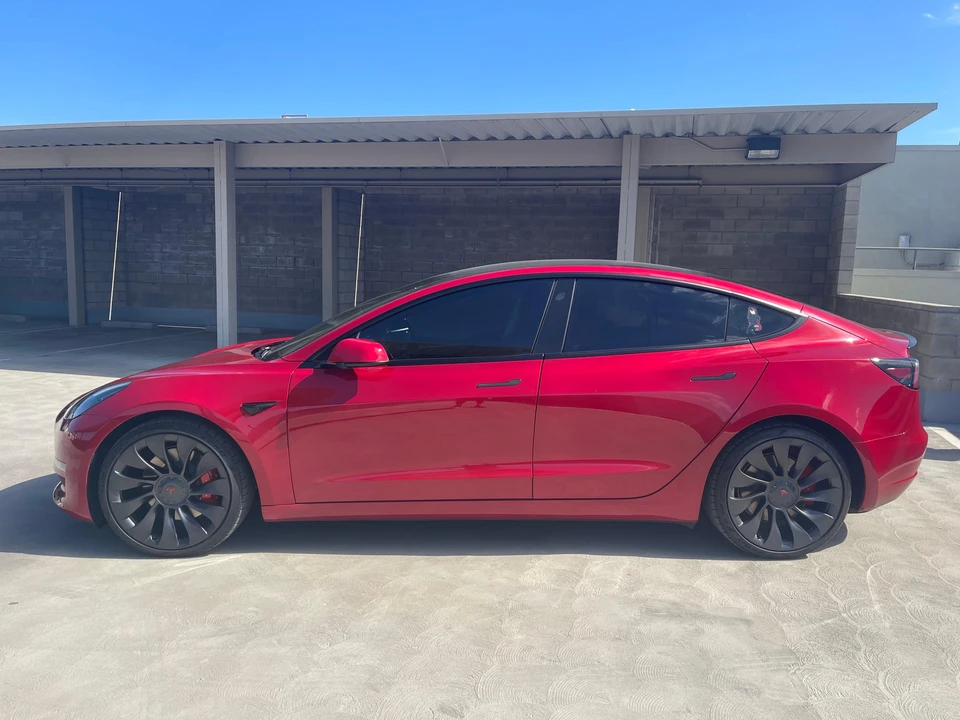 2021 Tesla Model 3 Performance - Image 9 of 31