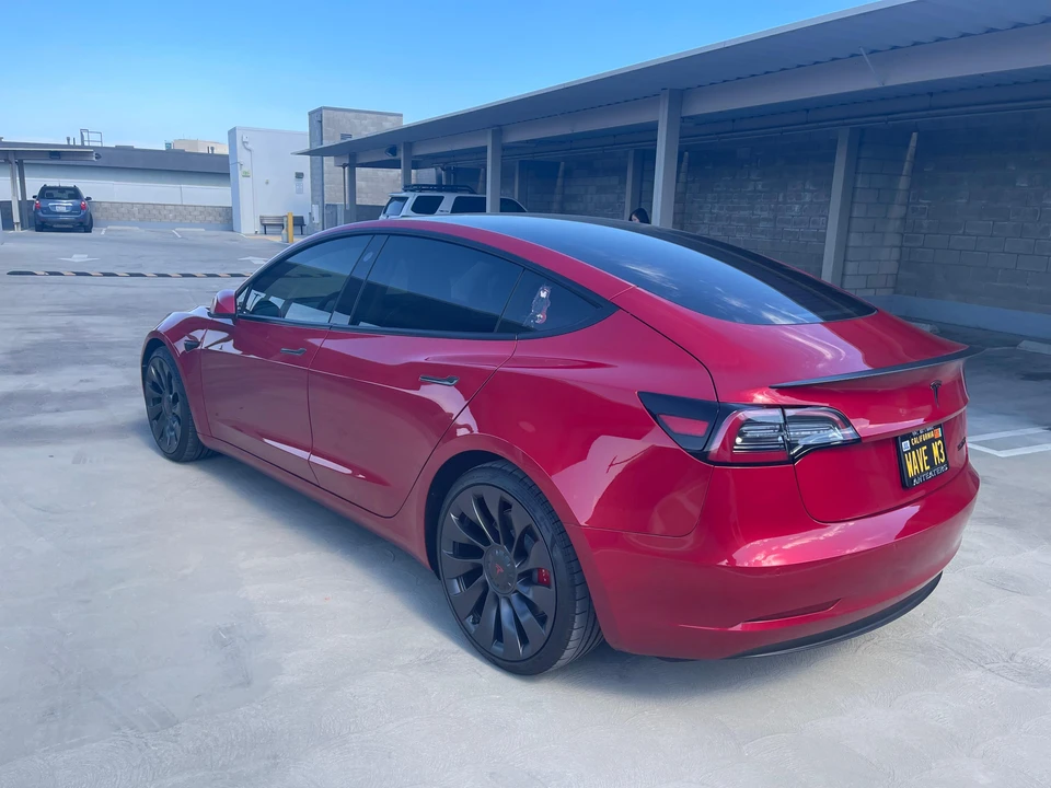 2021 Tesla Model 3 Performance - Image 10 of 31