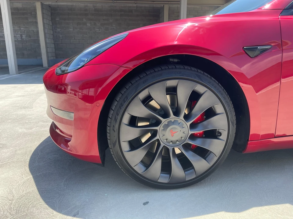 2021 Tesla Model 3 Performance - Image 24 of 31