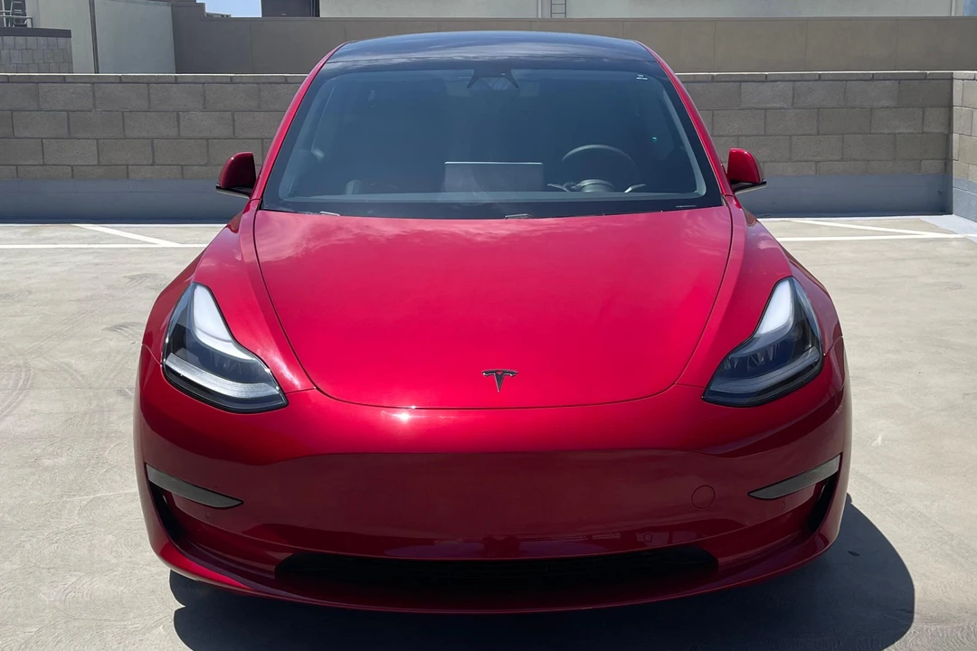 2021 Tesla Model 3 Performance - Image 2 of 31