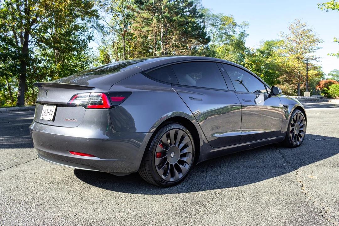 2021 Tesla Model 3 Performance - Image 7 of 31