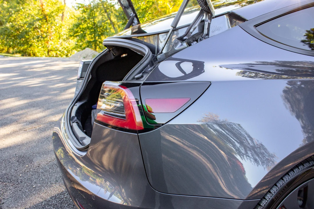 2021 Tesla Model 3 Performance - Image 14 of 31