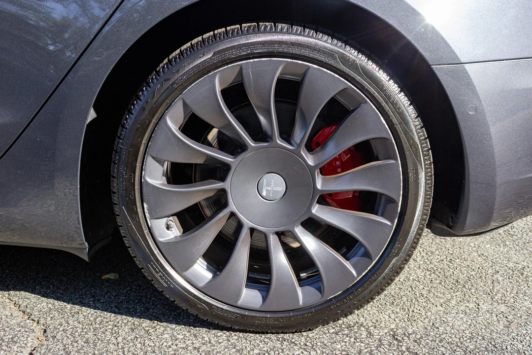 2021 Tesla Model 3 Performance - Image 18 of 31