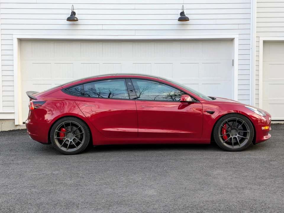 2021 Tesla Model 3 Performance - Image 13 of 31