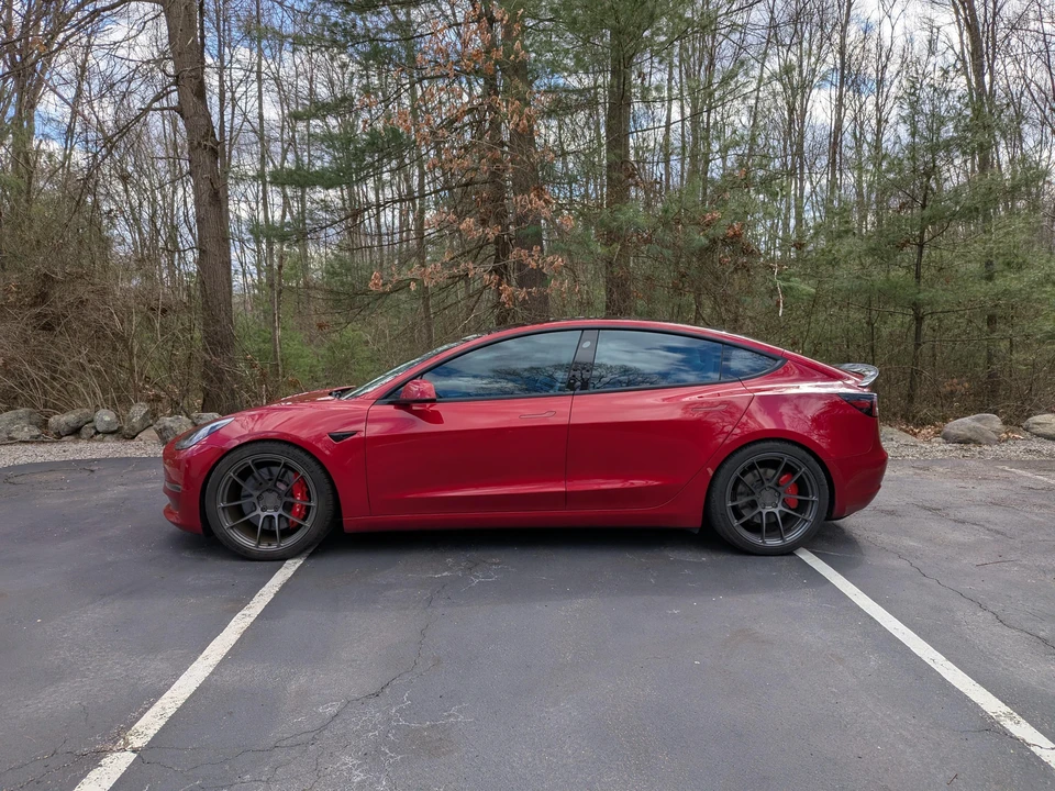 2021 Tesla Model 3 Performance - Image 17 of 31