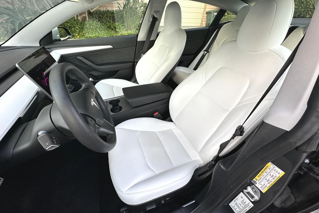 2021 Tesla Model 3 Performance - Image 7 of 9