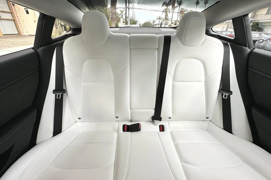 2021 Tesla Model 3 Performance - Image 8 of 9