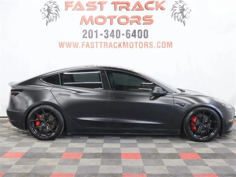 2021 Tesla Model 3 Performance - Image 4 of 12