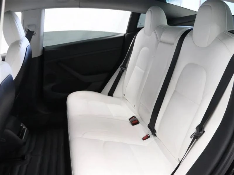 2021 Tesla Model 3 Performance - Image 11 of 12