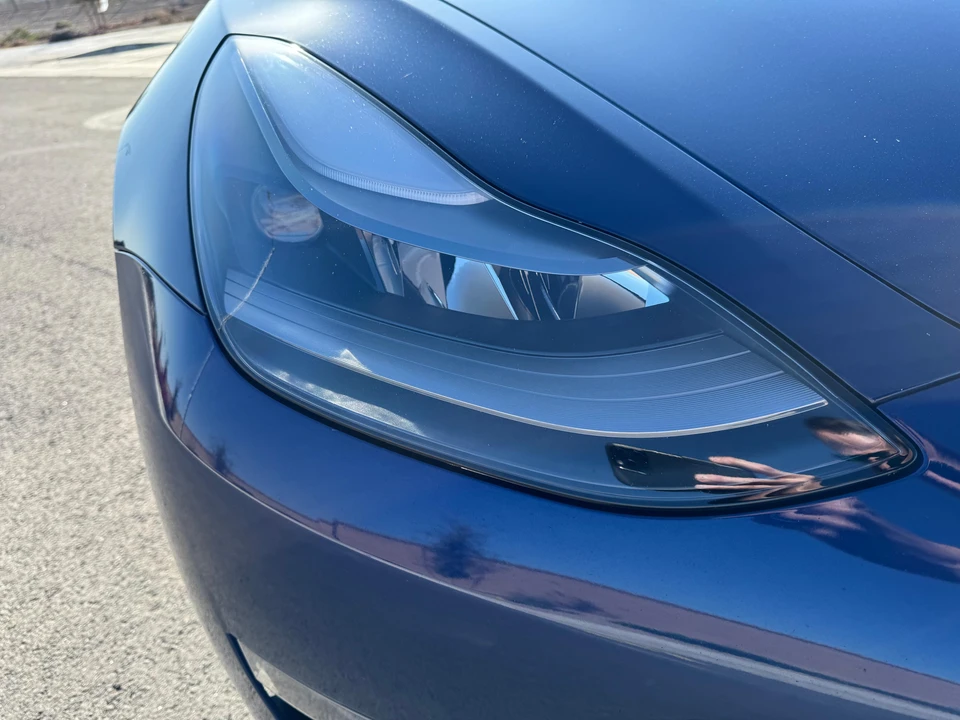 2021 Tesla Model 3 Performance - Image 14 of 31