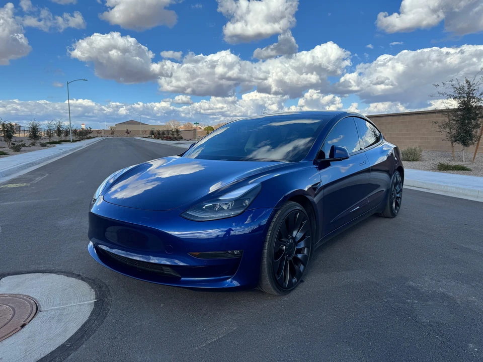 2021 Tesla Model 3 Performance - Image 8 of 31