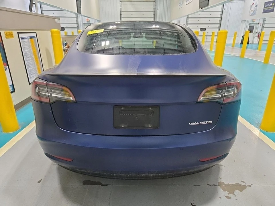 2021 Tesla Model 3 Performance - Image 6 of 9