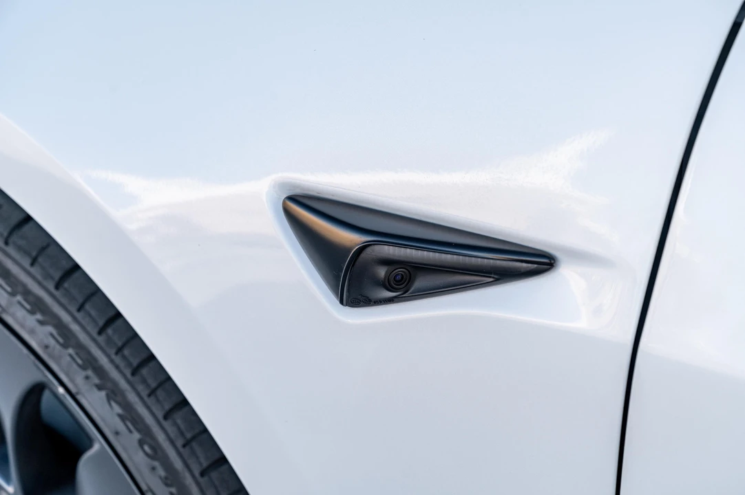 2021 Tesla Model 3 Performance - Image 15 of 31