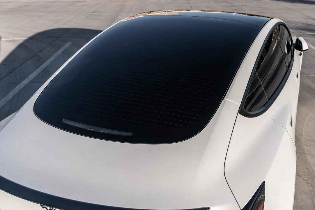 2021 Tesla Model 3 Performance - Image 22 of 31