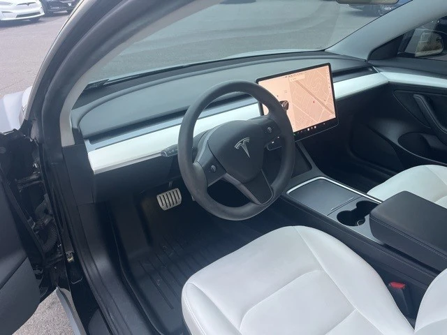 2021 Tesla Model 3 Performance - Image 12 of 21