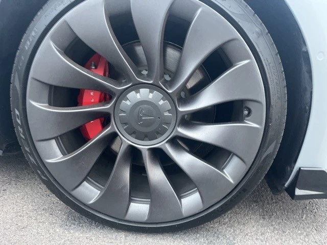 2021 Tesla Model 3 Performance - Image 10 of 21