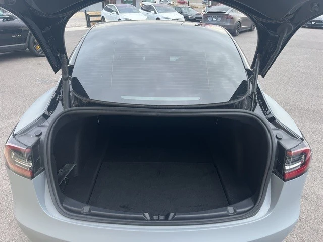2021 Tesla Model 3 Performance - Image 18 of 21