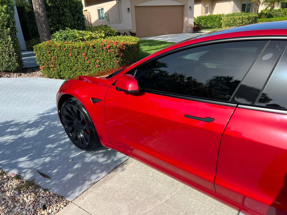 2021 Tesla Model 3 Performance - Image 30 of 31