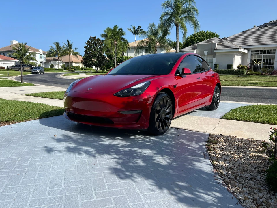 2021 Tesla Model 3 Performance - Image 8 of 31