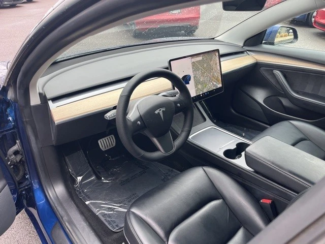 2021 Tesla Model 3 Performance - Image 10 of 21