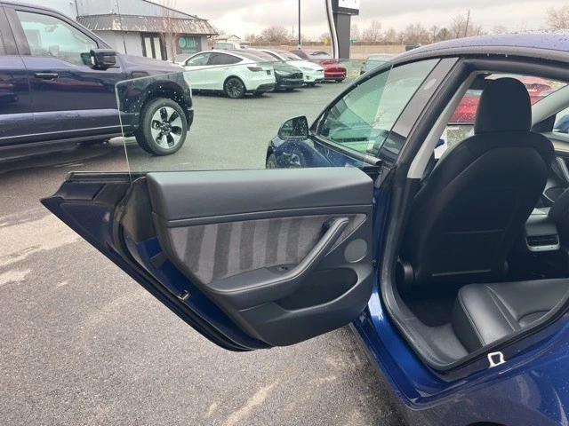 2021 Tesla Model 3 Performance - Image 12 of 21