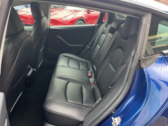 2021 Tesla Model 3 Performance - Image 14 of 21