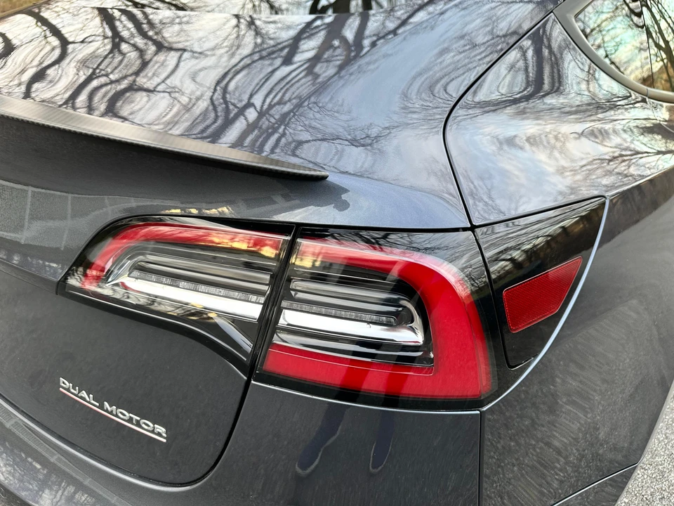2021 Tesla Model 3 Performance - Image 19 of 31