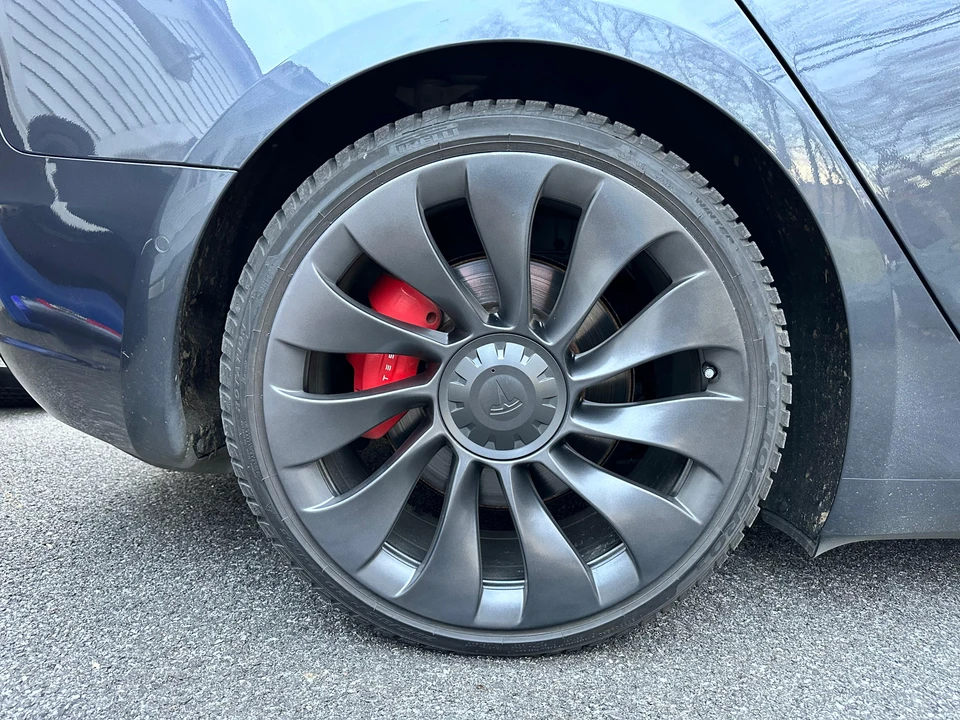 2021 Tesla Model 3 Performance - Image 26 of 31