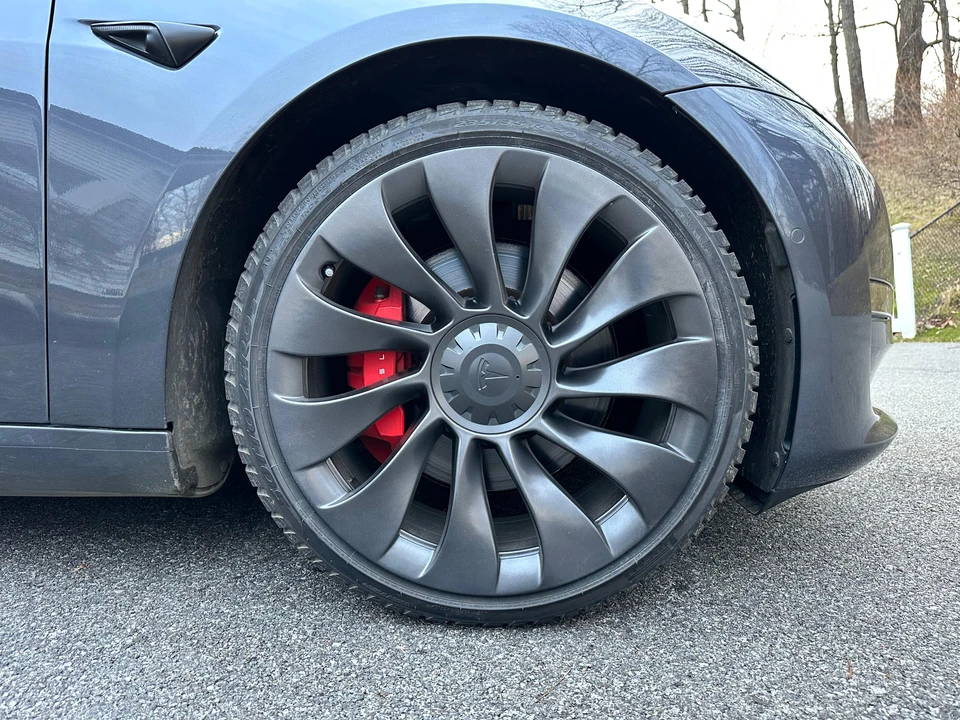2021 Tesla Model 3 Performance - Image 27 of 31