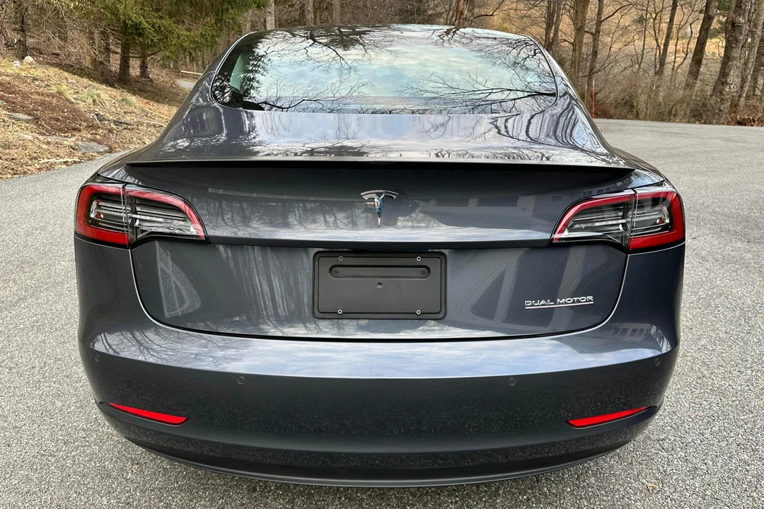 2021 Tesla Model 3 Performance - Image 5 of 31