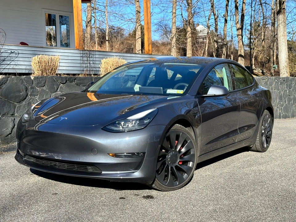 2021 Tesla Model 3 Performance - Image 7 of 31