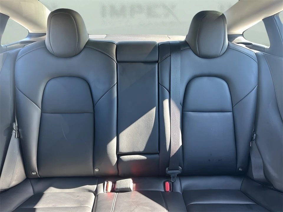 2021 Tesla Model 3 Performance - Image 11 of 12