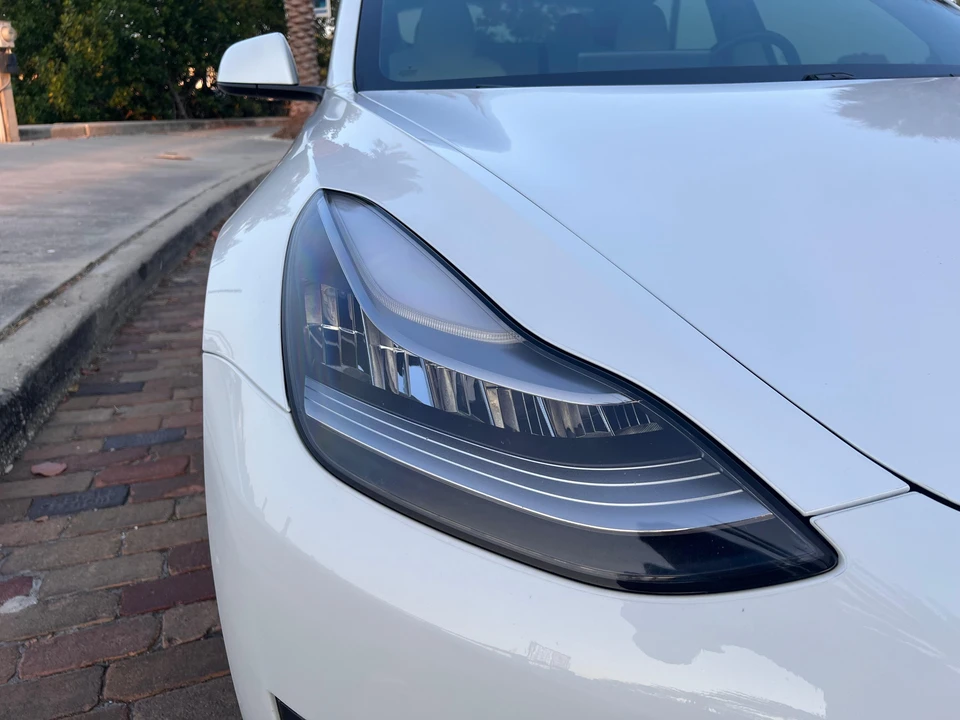 2021 Tesla Model 3 Performance - Image 14 of 31